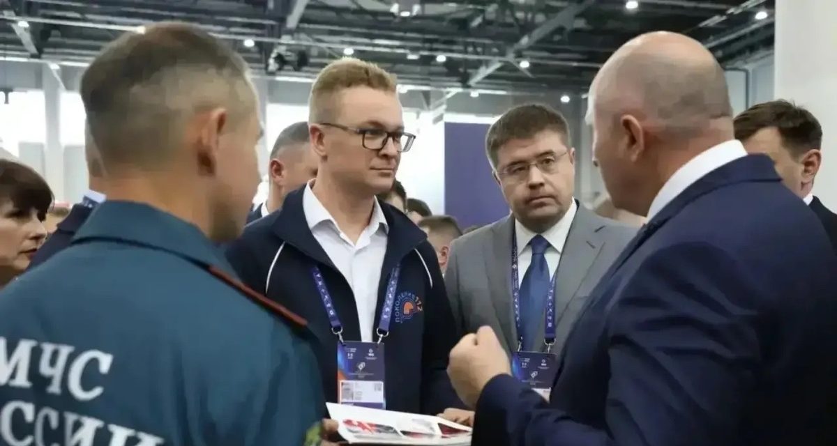 Педагоги из Екатеринбурга показали в Казани детский центр безопасности и получили поддержку главы МЧС